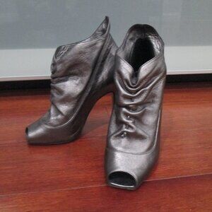 Manolo Blahnik Stiletto Metallic Peep Toe Booties Gunmetal Leather